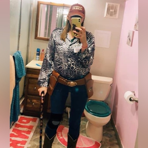 Victoria’s Secret cheetah print pj set - Picture 6 of 6